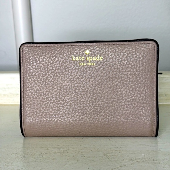 Kate Spade Taupe/Blush Leather Bifold Wallet - Picture 1 of 12
